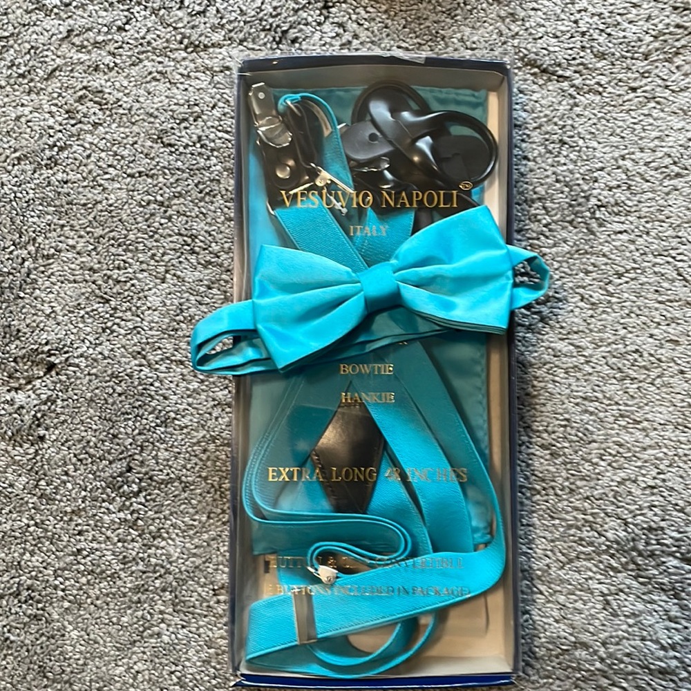 Bow tie / suspenders set